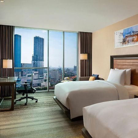 Doubletree By Hilton Surabaya Hotel Buitenkant foto