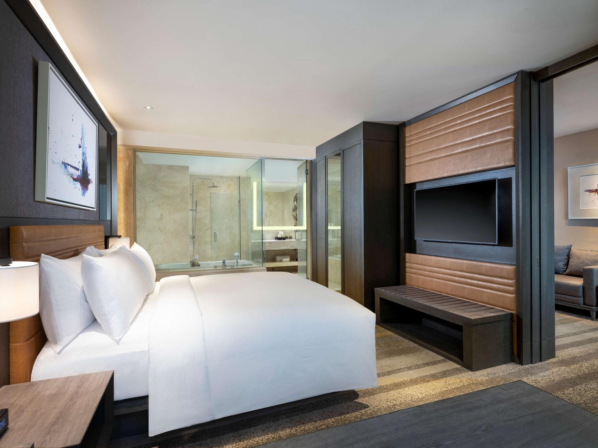 Doubletree By Hilton Surabaya Hotel Buitenkant foto