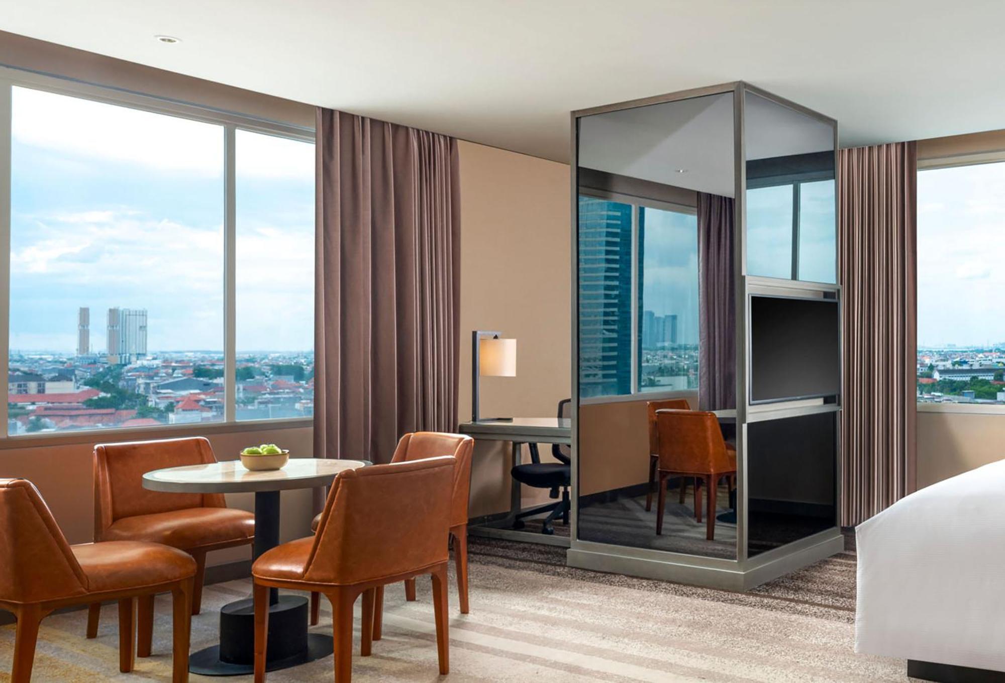 Doubletree By Hilton Surabaya Hotel Buitenkant foto
